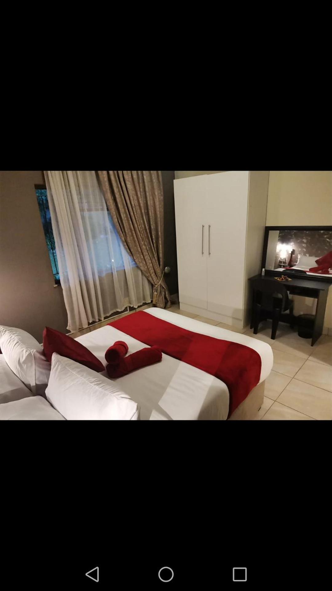 Angelmalatji Guesthouse グラスコップ 部屋 写真